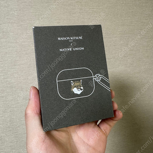 (미개봉) 네이티브유니온x메종키츠네 에어팟 프로2 케이스
