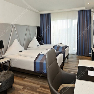 Mercure Frankfurt City Center Hotel 프랑크푸르트 호텔 10/26 - 10/28