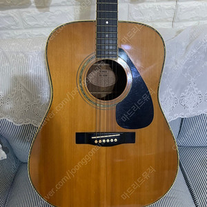 올드야마하 fg-300D 마틴카피모델 50년 지난 빈티지(상판 솔리드)