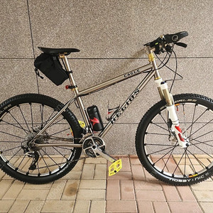 최상급 티타늄 MTB 헬리오스 이글스폐셜 골드라벨 완차 입니다 조립차X