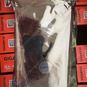 기가바이트 GIGABYTE RTX 4060 8GB 미개봉