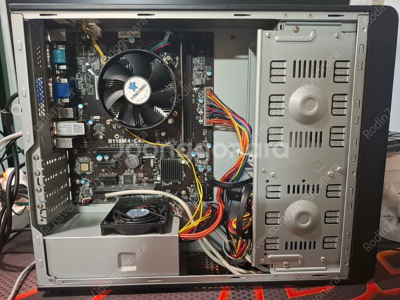 i5-7400 컴퓨터 본체 PC 팝니다.--1