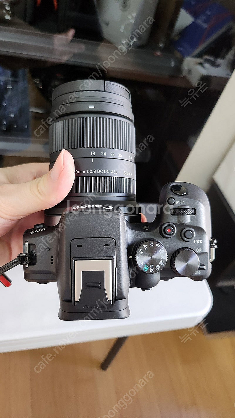 캐논 EOS R10 18-150mm 키트, 시그마 18...--0