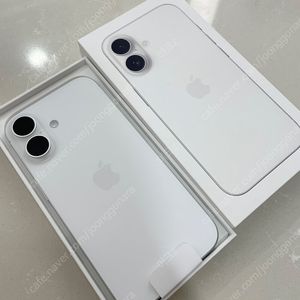 아이폰16 화이트 128기가 풀박스 판매합니다