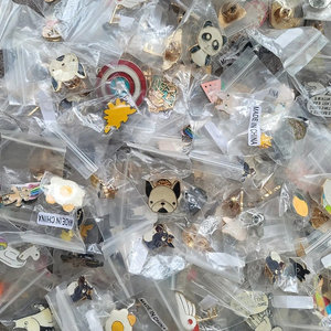 금속뱃지 일러스트 레트로 패션뱃지 총 500개 택