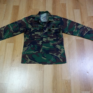 구형 얼룩무늬 전투복,HUF 셔터 스트라이프 후드티,Have A Good Time 오버싸이즈 후드티셔츠,T.I FOR MAN 모직자켓코오롱 SERIES 모 스웨터,AndZ 체크남방
