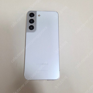 갤럭시 S22 화이트 256기가 팝니다