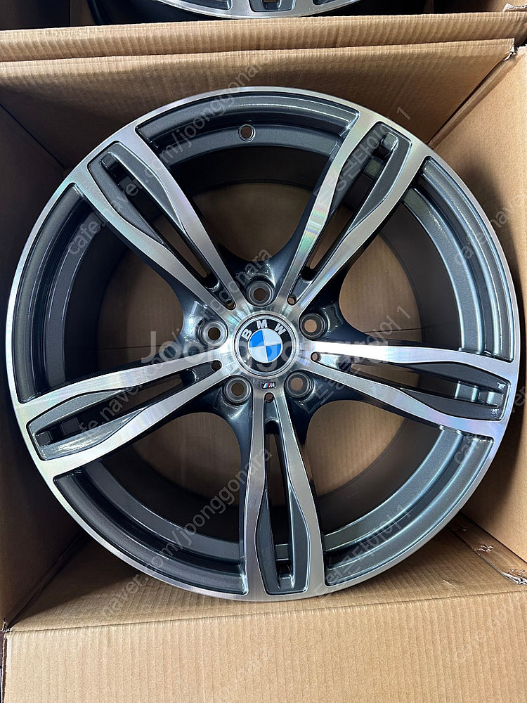 BMW M5 스타일 19인치 신품 휠세트 팝니다--5