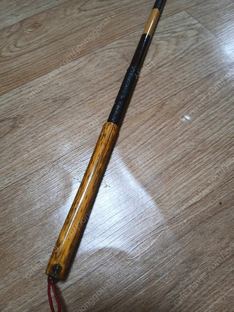 일제중층낚시대및괴목 받침대 이미지