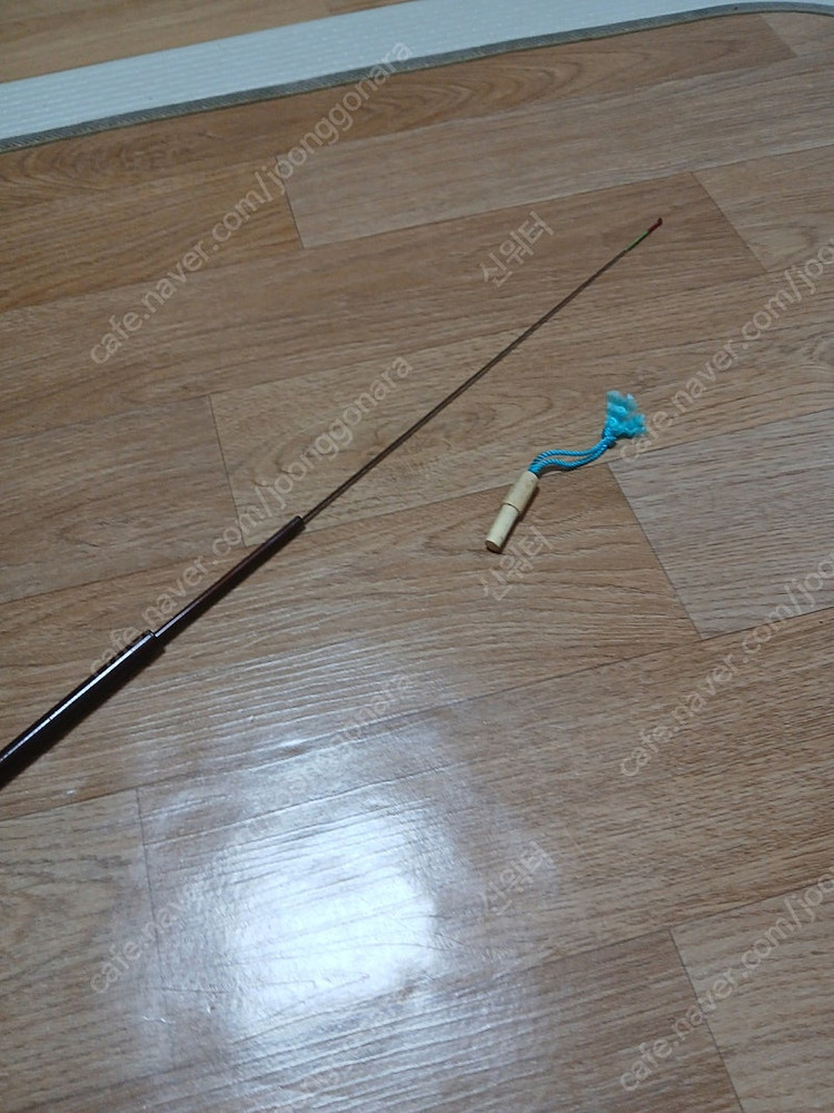 일제중층낚시대및괴목 받침대 이미지