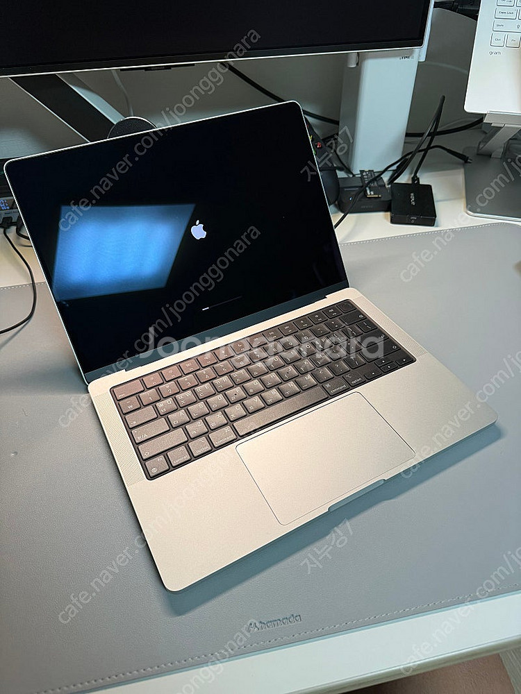 M4 맥북프로 14인치 실버 10코어 10GPU 512...--1