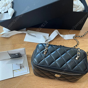 샤넬 베니티 골드볼