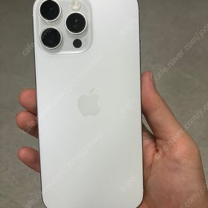 아이폰 16 Pro Max 256 화이트 ss급 (26년 3월까지 보증)