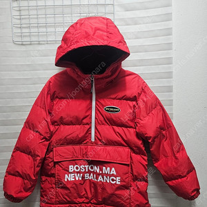 뉴발란스 키즈 빨간 패딩 점퍼 BOSTON.MA 사이즈 145