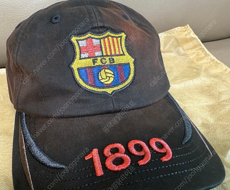 트래비스 스캇 x 바르셀로나 캑터스잭 디스트레스드 1899 볼캡 이미지