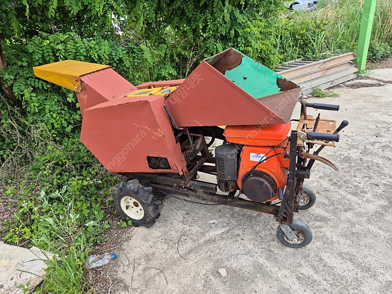 엔진식 잔가지 파쇄기 팝니다 이미지