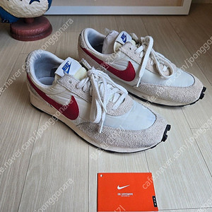 나이키 Nike 데이브레이크 흰빨/ 270사이즈 (나이키코리아 제품)