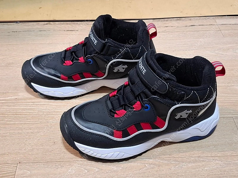 데상트 영애슬릿 터보 미드 운동화(240mm) SM32JLCR92 BLK 이미지