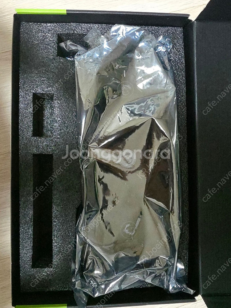 라데온 rx 9060 xt 16gb 겜오씨 미개봉 49...--0