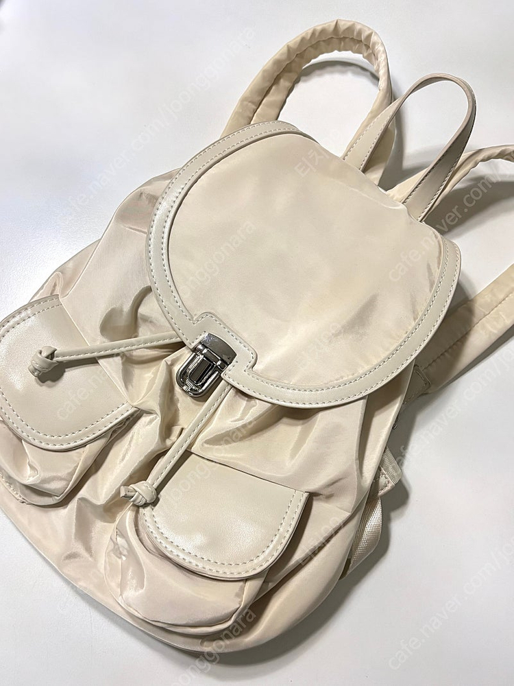 투포켓 나일론 백팩 (아이보리)--1