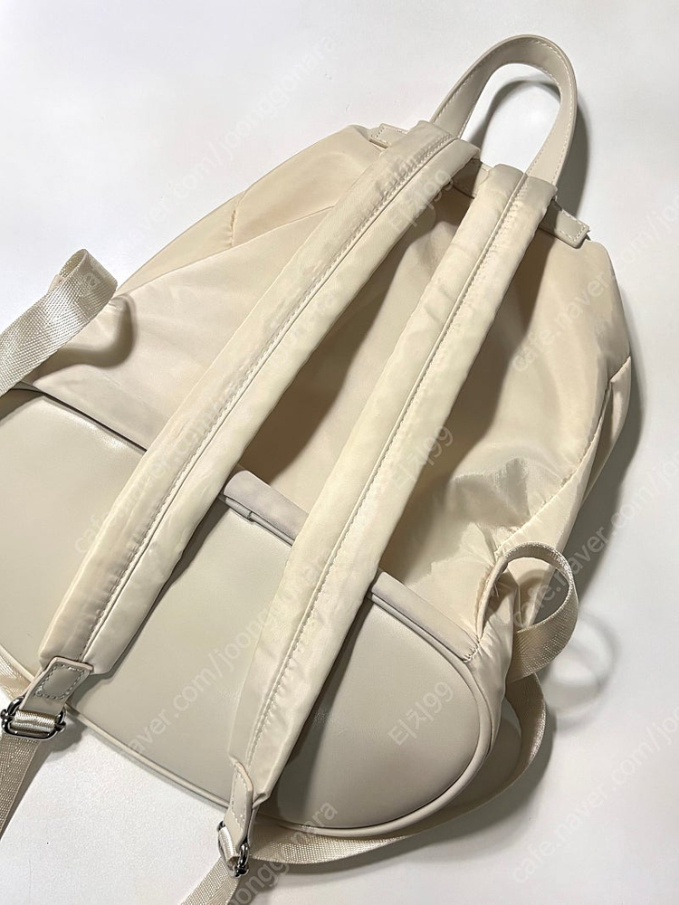 투포켓 나일론 백팩 (아이보리)--2