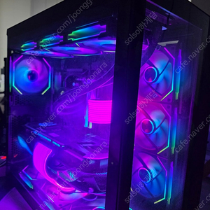 (개인) 라이젠 9800X3D RTX4090 고사양 리안리본체 팝니다.
