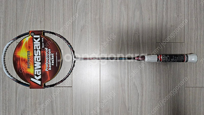 가와사키 프리미엄100 배드민턴채 팔아요.--0