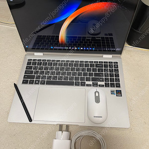 삼성 갤럭시북3 프로360 NT960QFG-KC71E (i7-13세대) SSD512G/16G 터치 펜사용 A급