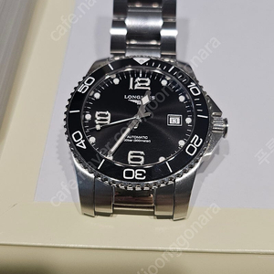 론진 하이드로 콘퀘스트 세라믹 41mm 오토메틱 블랙 팝니다.(새무브 교체)