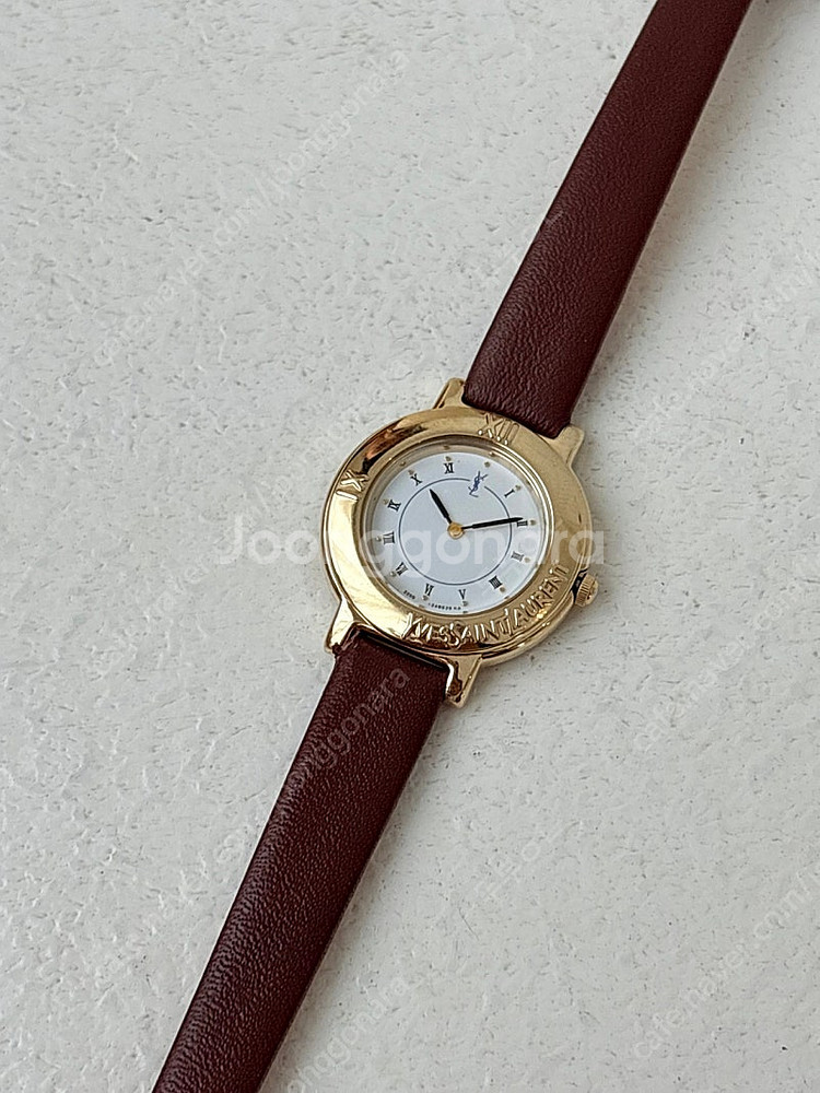 🟡 Yves Saint Laurent 빈티지 여성 시계--0