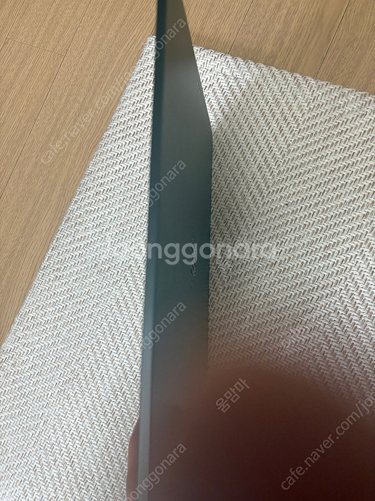 아이패드프로13 m4 wifi256기가 팝니다--4
