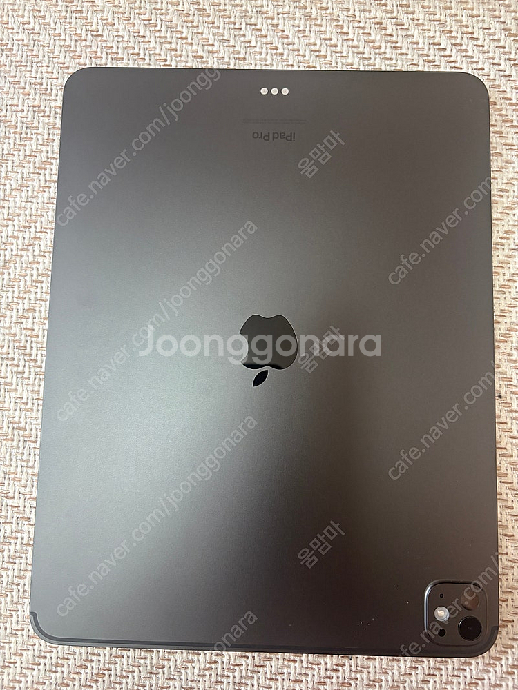아이패드프로13 m4 wifi256기가 팝니다--6