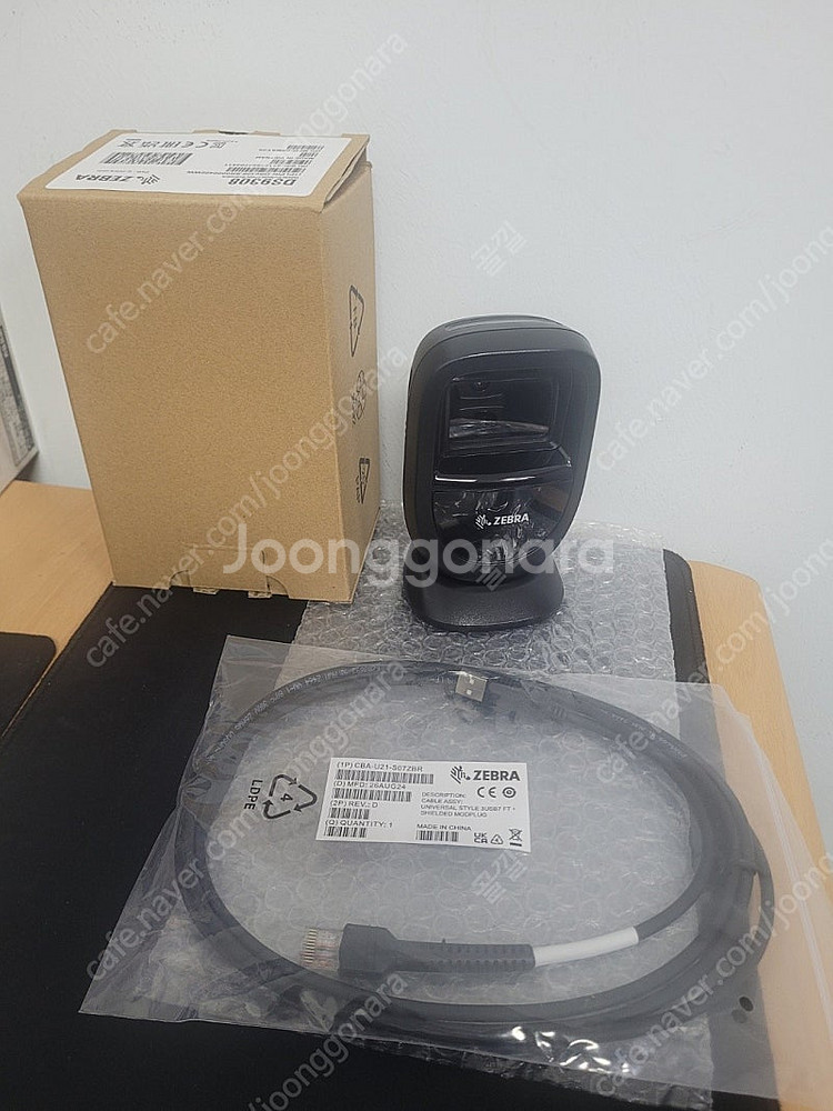 탁상,고정형 바코드스캐너 ZEBRA DS9308 팝니다--0