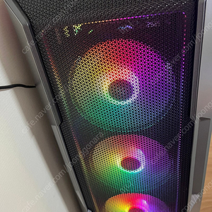 라이젠 5600 램32G SSD 데스크탑 팝니다 (글카X)