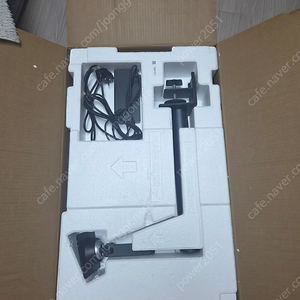 LG전자 32UN880 4k모니터 판매합니다. 32인치