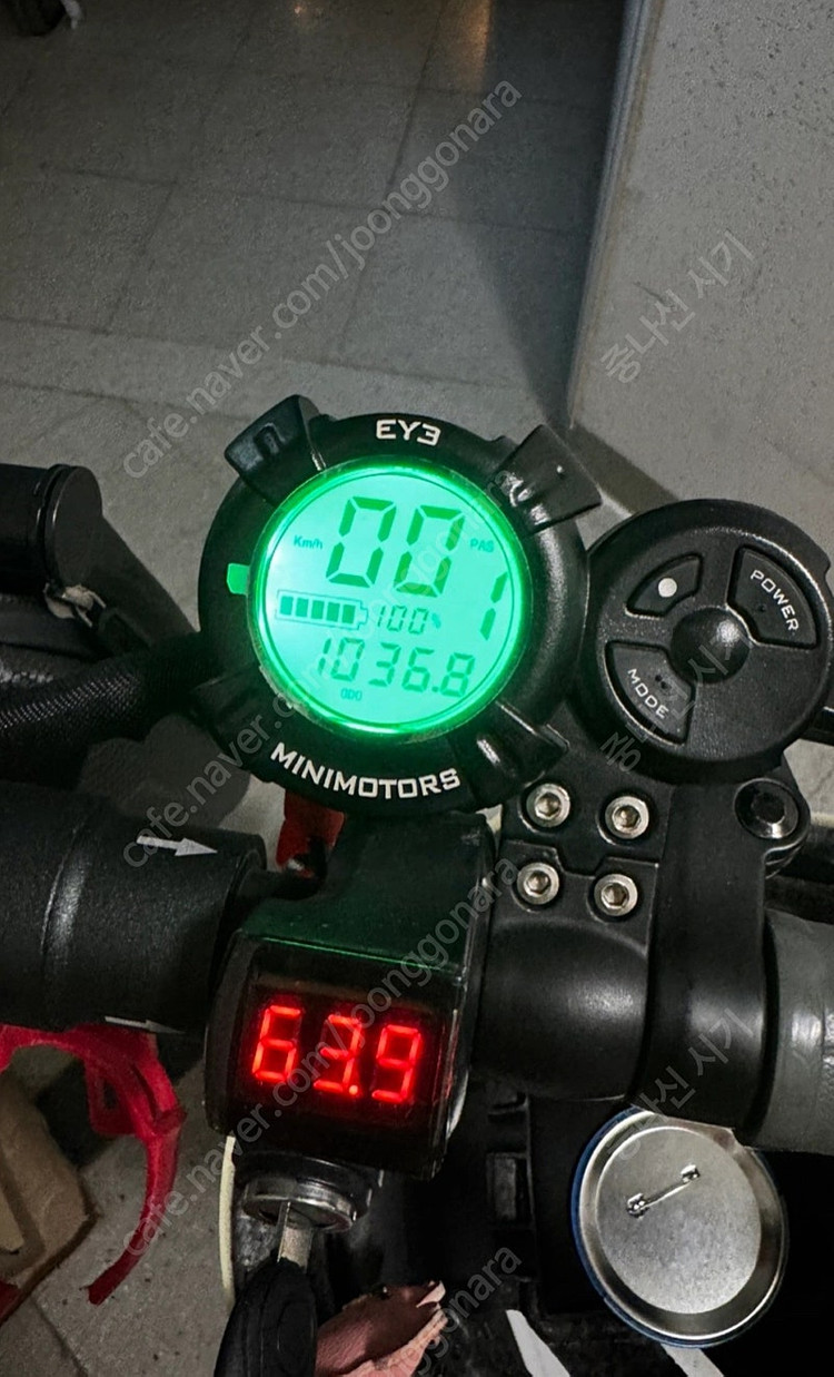 고성능 접이식 전동 킥보드 스피드웨이5 커스터마이징 상태 좋음--2