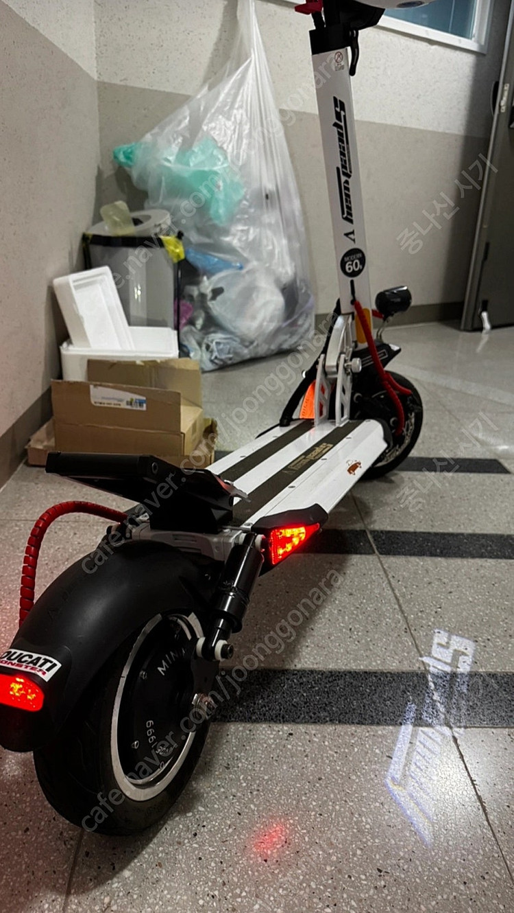 고성능 접이식 전동 킥보드 스피드웨이5 커스터마이징 상태 좋음--4