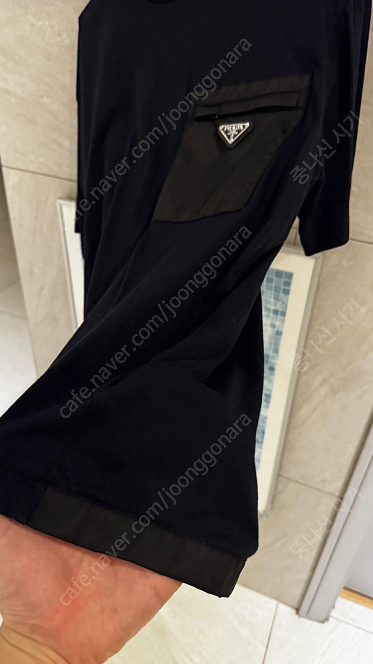 프라다 블랙 포켓 티셔츠 L 100사이즈 저렴 판매--2