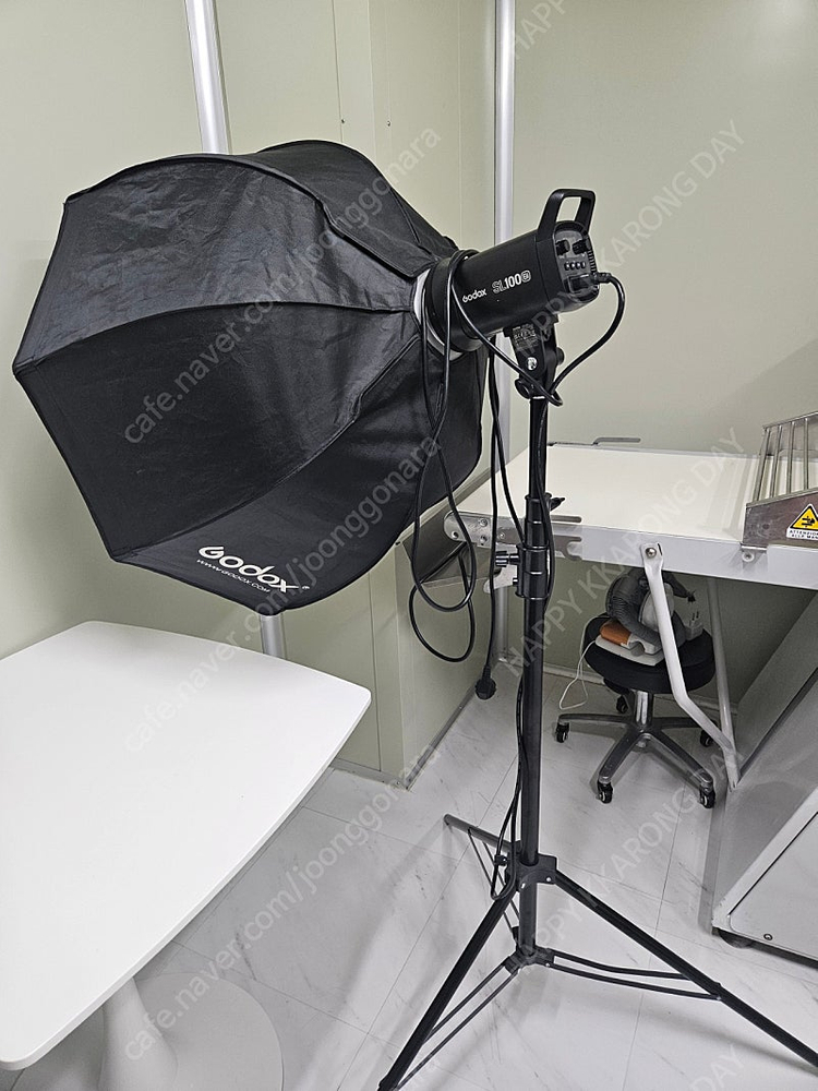 고독스 sl100bi 지속광 조명+삼각대+소프트박스--1