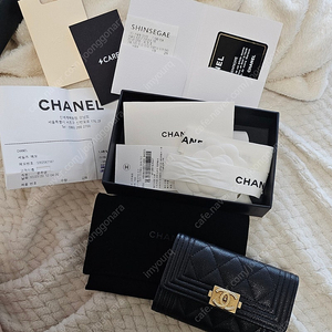 샤넬보이카드지갑 엔틱금장 택포72만 (마지막가격)