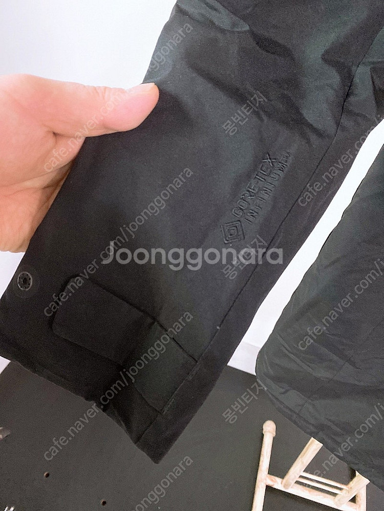 (90)네파여자거위털고어텍스경량패딩--2