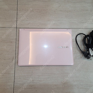 삼성 노트북9 아티브북 Lite 13인치 핑크 NT905S3G 노트북 판매합니다.