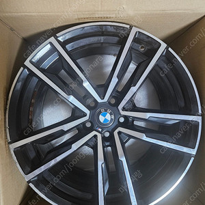 BMW Z4 19인치 순정 정품휠 프론트 1개