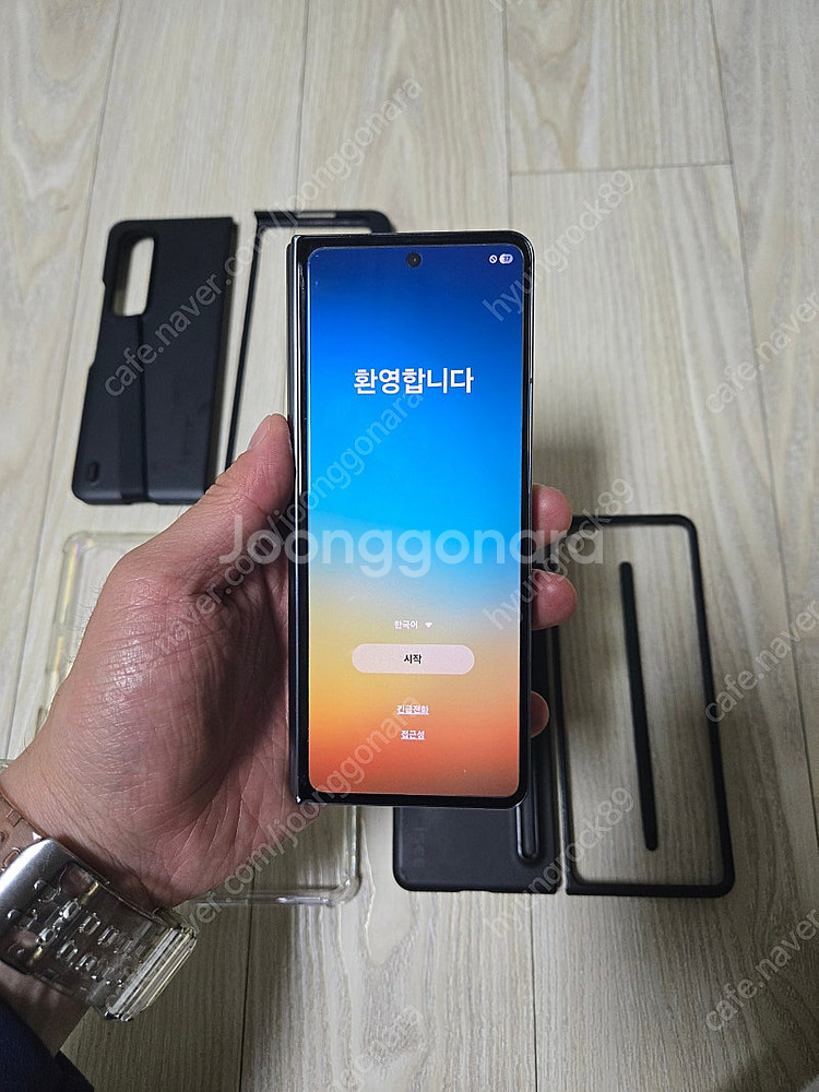 갤럭시폴드4 512G 정상해지 공기계 상태 좋은거 팝니...--1