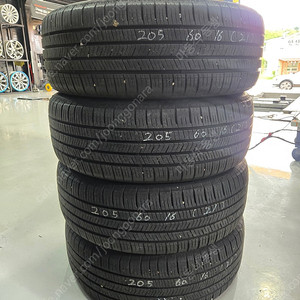 [판매] 중고타이어 205/60r16 판매합니다. 205 60 16 넥센타이어 엔페라 슈프림 니로 sm5