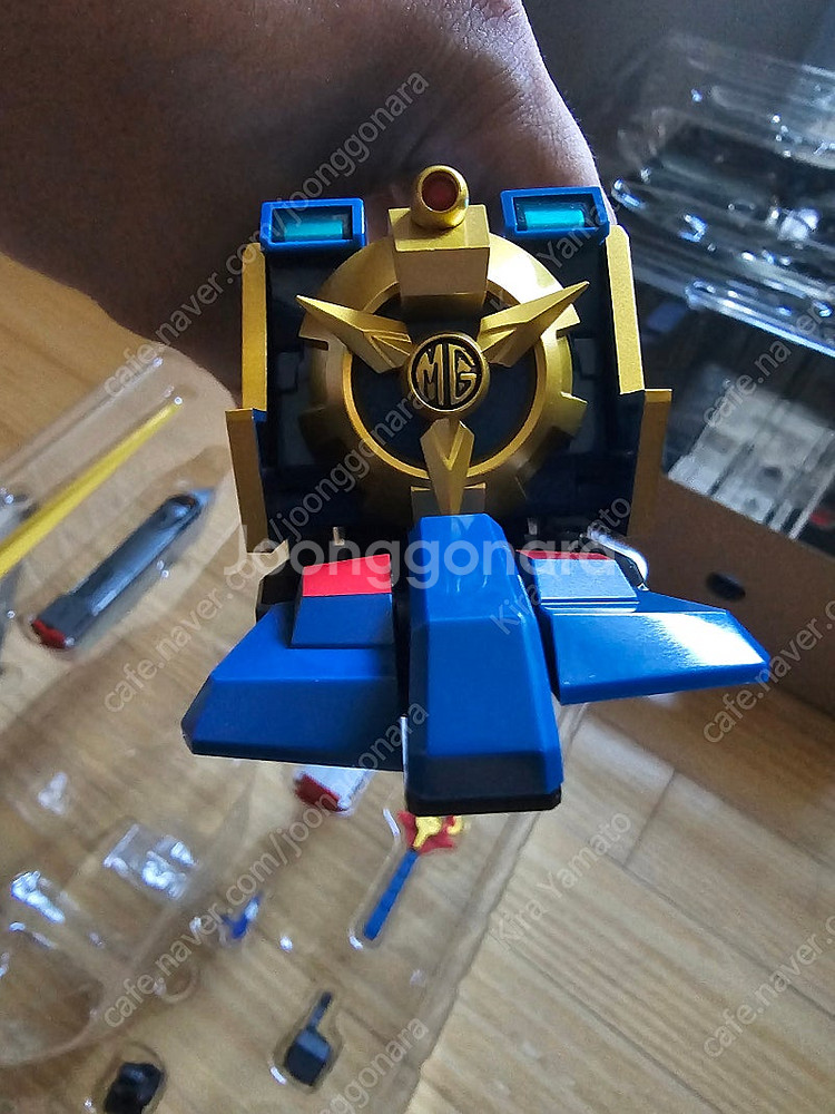 더합체 마이트가인&마이트카이저(개봉품 특전포함)+마이트건너&카이저캐리어(미개봉품 특전포함) 팝니다.--0