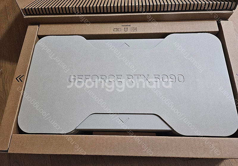 엔비디아 RTX 5090 FE 판매합니다 파운더스에디션...--0