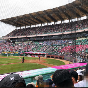 8월 17일 문학 SSG 랜더스 vs LG 트윈스 3루 테이블석 바로옆 원정 덕아웃상단석 의자지정석 블루석 내야지정석