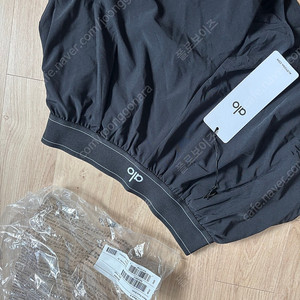 알로 Alo 매치포인트 쇼츠 블랙 요가 스몰 Match point shorts 새상품 판매해요