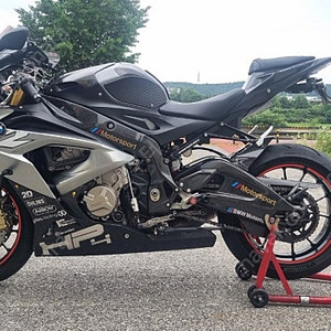 17년식 s1000rr 판매합니다(순정카울포함)